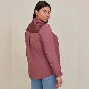 Torrid Crochet Detail Button Down Shirt Long Sleeve Size 3/3X